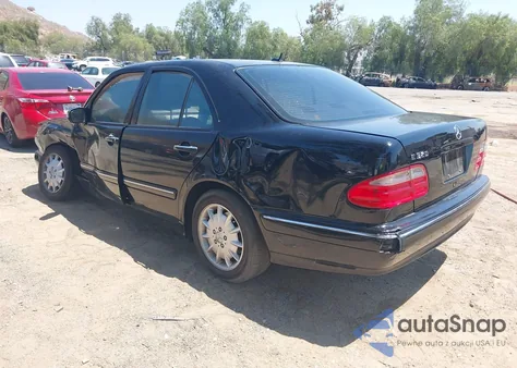 2001 Mercedes-Benz E 320 from USA, damaged, VIN WDBJF65J31B236136